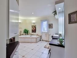 Ensuite bathroom - 