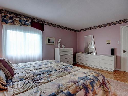 Chambre Ã Â coucher - 336 Rue Jean-Talon, Saint-Jean-Sur-Richelieu, QC - Indoor Photo Showing Bedroom