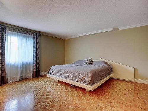 Chambre Ã  coucher principale - 336 Rue Jean-Talon, Saint-Jean-Sur-Richelieu, QC - Indoor Photo Showing Bedroom