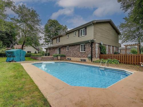 Piscine - 336 Rue Jean-Talon, Saint-Jean-Sur-Richelieu, QC - Outdoor With In Ground Pool