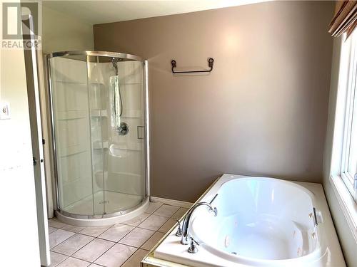 171 Nepahwin Avenue, Sudbury, ON - Indoor Photo Showing Bathroom