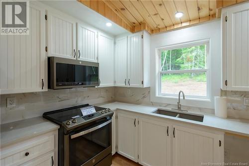 71 Robertson Road, Hampton, NB - Indoor Photo Showing Kitchen