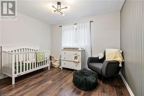 227 12Th Avenue, Hanover, ON - Indoor Photo Showing Bedroom