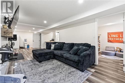 227 12Th Avenue, Hanover, ON - Indoor Photo Showing Living Room