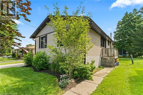 227 12Th Avenue, Hanover, ON - Outdoor