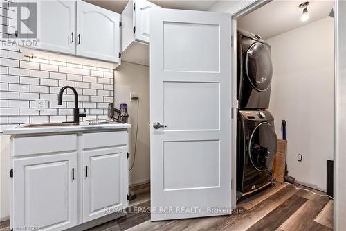 227 12Th Avenue, Hanover, ON - Indoor Photo Showing Laundry Room