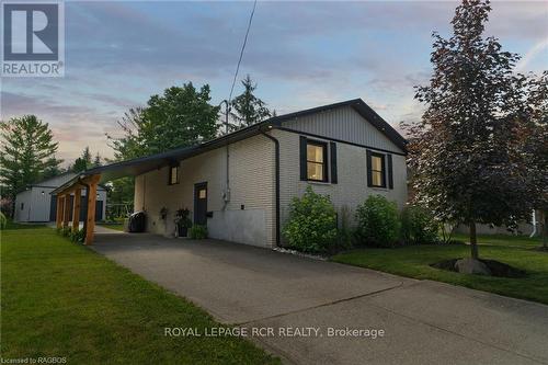 227 12Th Avenue, Hanover, ON - Outdoor