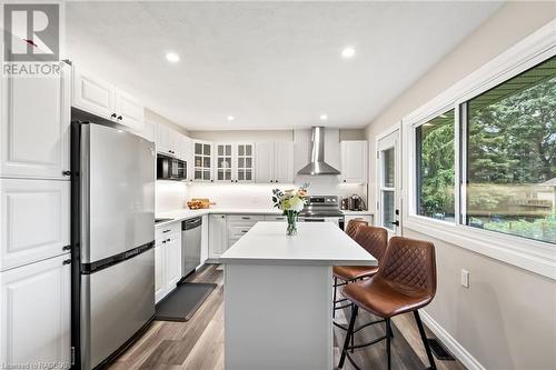 227 12Th Avenue, Hanover, ON - Indoor Photo Showing Kitchen With Upgraded Kitchen