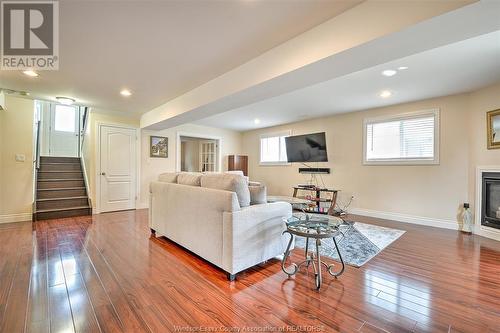 3118 Arpino Avenue, Windsor, ON - Indoor Photo Showing Living Room With Fireplace