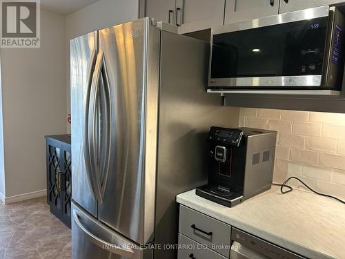 61 - 2145 North Routledge Park, London, ON - Indoor Photo Showing Kitchen