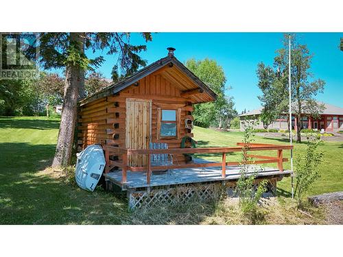 6035 Walnut Road, 100 Mile House, BC - Outdoor