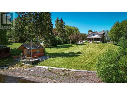 6035 Walnut Road, 100 Mile House, BC - Outdoor