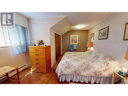 6035 Walnut Road, 100 Mile House, BC - Indoor Photo Showing Bedroom