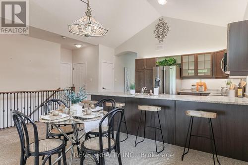 60 Chadwin Drive, Kawartha Lakes (Lindsay), ON - Indoor Photo Showing Dining Room