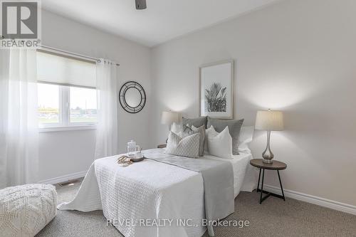 60 Chadwin Drive, Kawartha Lakes (Lindsay), ON - Indoor Photo Showing Bedroom