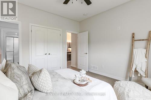 60 Chadwin Drive, Kawartha Lakes (Lindsay), ON - Indoor Photo Showing Bedroom