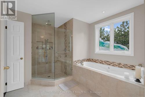 54 Highland Drive, Oro-Medonte (Horseshoe Valley), ON - Indoor Photo Showing Bathroom