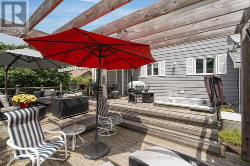 54 Highland Drive, Oro-Medonte (Horseshoe Valley), ON - Outdoor With Deck Patio Veranda With Exterior