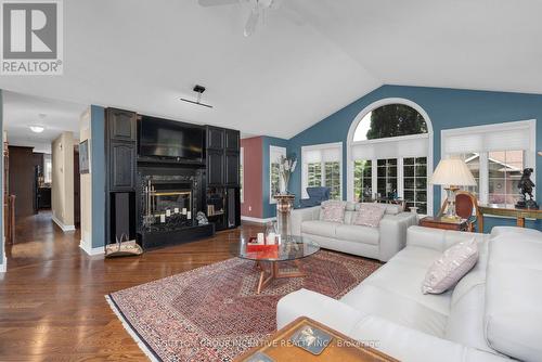 54 Highland Drive, Oro-Medonte (Horseshoe Valley), ON - Indoor Photo Showing Living Room With Fireplace