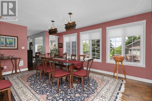 54 Highland Drive, Oro-Medonte (Horseshoe Valley), ON - Indoor Photo Showing Dining Room