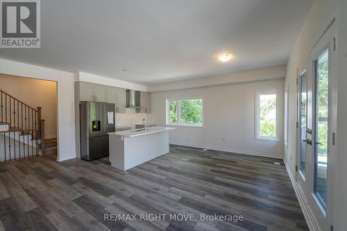 23 Wyn Wood Lane, Orillia, ON - Indoor Photo Showing Kitchen