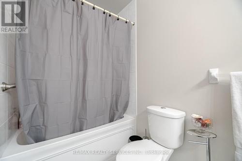 2 Yorkwood Trail, Brampton (Sandringham-Wellington), ON - Indoor Photo Showing Bathroom