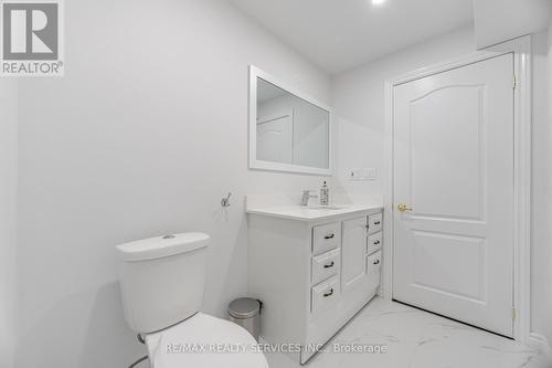 2 Yorkwood Trail, Brampton (Sandringham-Wellington), ON - Indoor Photo Showing Bathroom