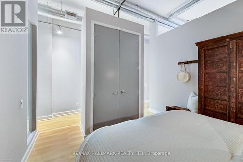 409 - 43 Hanna Avenue, Toronto (Niagara), ON - Indoor Photo Showing Bedroom