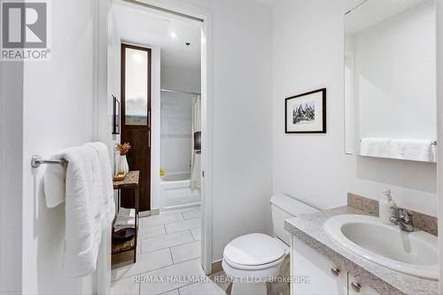 409 - 43 Hanna Avenue, Toronto (Niagara), ON - Indoor Photo Showing Bathroom