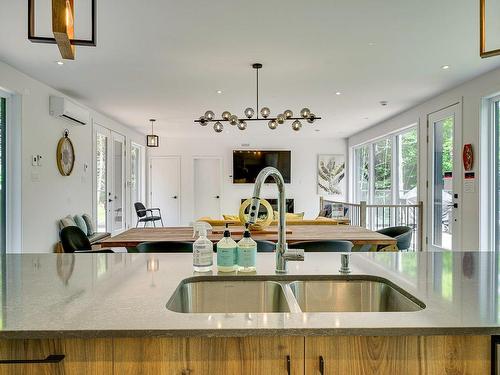 Vue d'ensemble - 10 Rue Du Denali, La Conception, QC - Indoor Photo Showing Kitchen With Double Sink