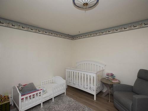 38 Farrand Street, Thunder Bay, ON - Indoor Photo Showing Bedroom