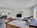 38 Farrand Street, Thunder Bay, ON  - Indoor Photo Showing Living Room 