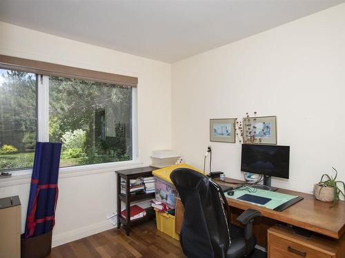 38 Farrand Street, Thunder Bay, ON - Indoor Photo Showing Office