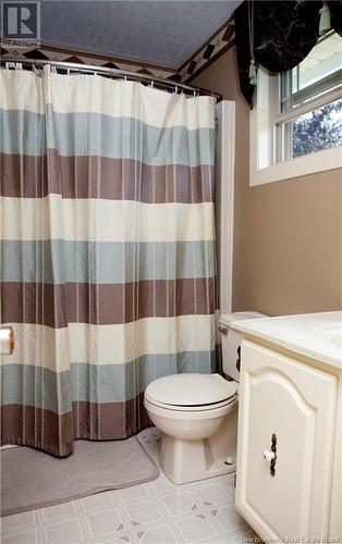 115 Kirkpatrick Street, Woodstock, NB - Indoor Photo Showing Bathroom