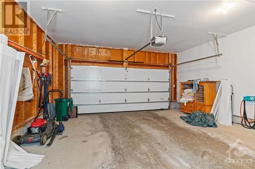 78 Beechfern Drive, Ottawa, ON - Indoor Photo Showing Garage