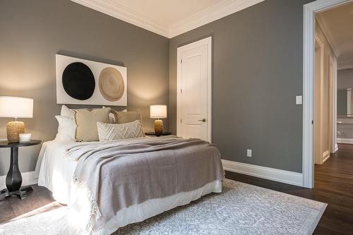 389 Belvenia Road, Burlington, ON - Indoor Photo Showing Bedroom