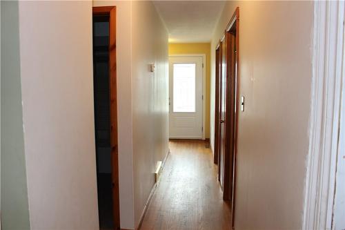 934 Upper Ottawa Street, Hamilton, ON - Indoor Photo Showing Other Room