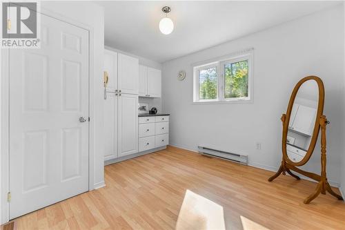 125 Clem Trail, Westmeath, ON - Indoor Photo Showing Other Room