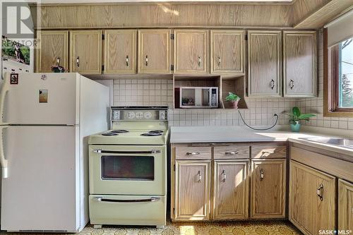 251 Toronto Street N, Regina, SK - Indoor Photo Showing Kitchen