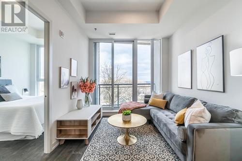 511 - 90 Glen Everest Road, Toronto (Birchcliffe-Cliffside), ON - Indoor Photo Showing Living Room