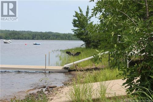 - Holland Lane, Cambridge-Narrows, NB 