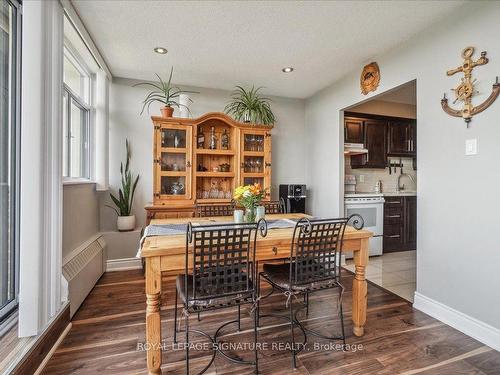 1001-2301 Derry Rd W, Mississauga, ON - Indoor Photo Showing Dining Room