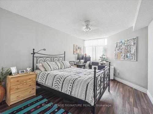 1001-2301 Derry Rd W, Mississauga, ON - Indoor Photo Showing Bedroom