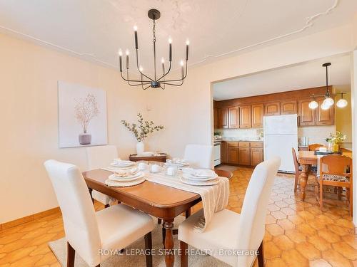 185 Nugent Dr, Hamilton, ON - Indoor Photo Showing Dining Room