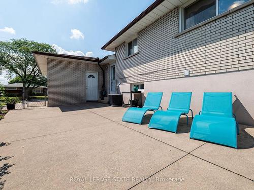 185 Nugent Dr, Hamilton, ON - Outdoor With Exterior