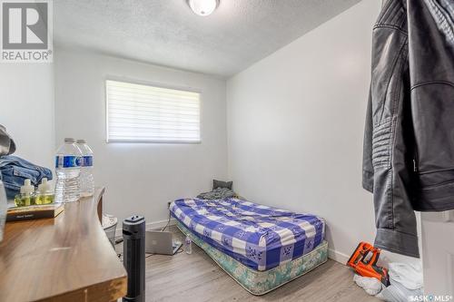 257 Hanley Crescent, Regina, SK - Indoor Photo Showing Bedroom