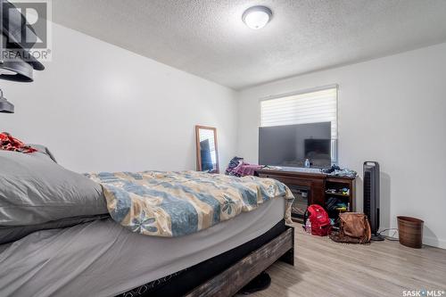 257 Hanley Crescent, Regina, SK - Indoor Photo Showing Bedroom