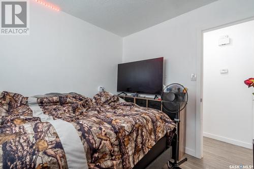 257 Hanley Crescent, Regina, SK - Indoor Photo Showing Bedroom