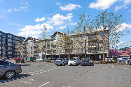 407-2823 Jacklin Rd, Langford, BC - Outdoor