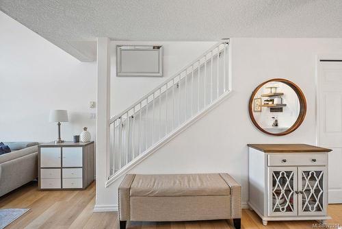 407-2823 Jacklin Rd, Langford, BC - Indoor